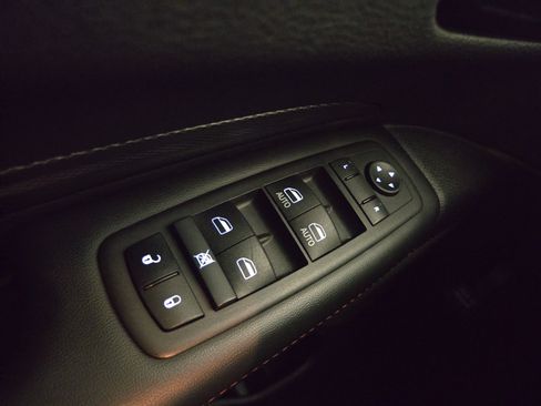Used 2024 Dodge Durango R/T w/ Blacktop Package AWD/4WD image 31