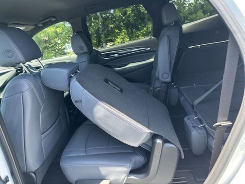 Used 2024 Buick Enclave Premium FWD image 15
