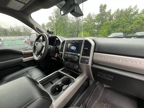 Used 2019 Ford F350 Lariat w/ Lariat Ultimate Package AWD/4WD image 18