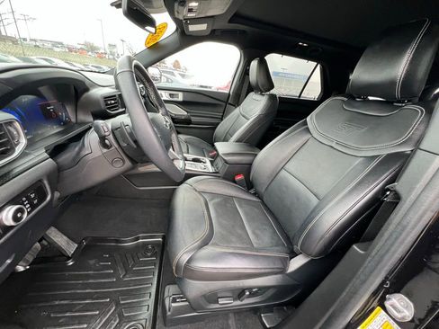 Used 2023 Ford Explorer ST w/ Equipment Group 401A image 18