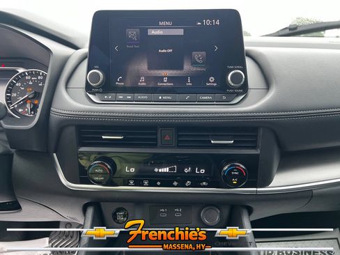 Used 2025 Nissan Rogue SV AWD/4WD image 17