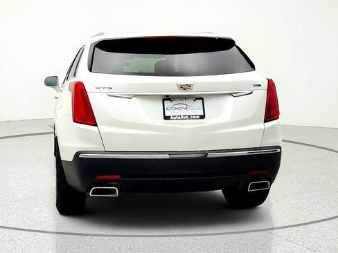 Used 2019 Cadillac XT5 Luxury FWD image 6