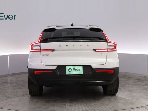 Used 2023 Volvo C40 P8 Recharge Plus image 15