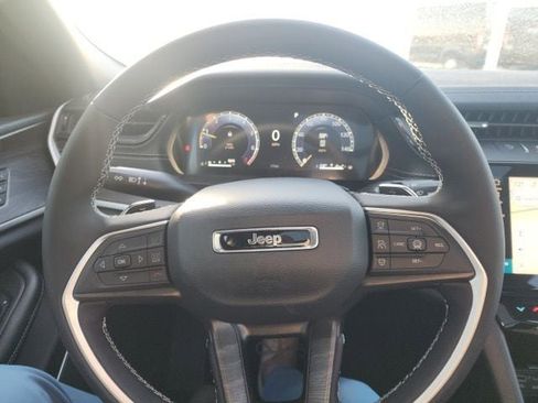 New 2026 Jeep Grand Cherokee Limited image 17