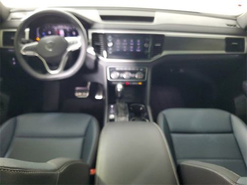 Used 2022 Volkswagen Atlas Cross Sport SEL R-Line image 15