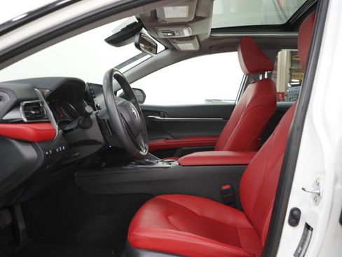Used 2022 Toyota Camry XSE FWD image 20