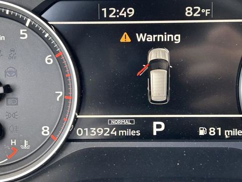 Used 2024 Mitsubishi Outlander FWD image 36