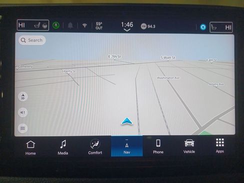 Used 2024 Chrysler Pacifica Select image 19