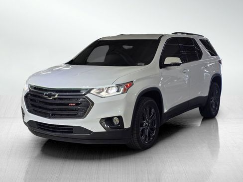 Used 2020 Chevrolet Traverse RS w/ LPO, Cargo Package FWD image 3