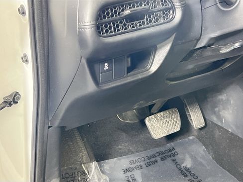 Used 2023 Honda HR-V LX image 10