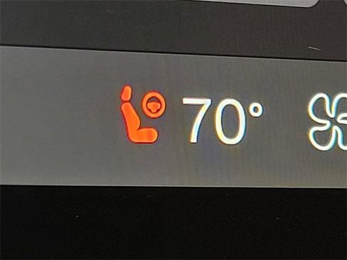 New 2026 Volvo XC90 B6 Core w/ Protection Package image 18