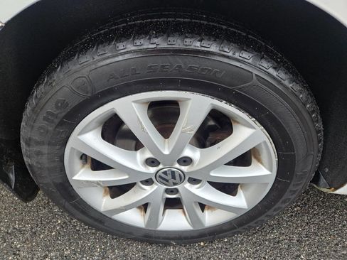 Used 2014 Volkswagen Jetta SE image 38