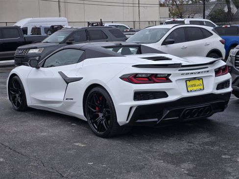 Used 2024 Chevrolet Corvette Z06 image 6