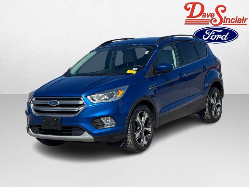 Used 2017 Ford Escape SE w/ SE Leather Comfort Package FWD image 1