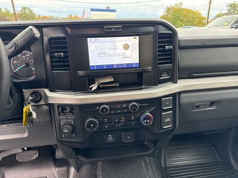 New 2026 Ford F350 XLT w/ FX4 Off-Road Package image 17