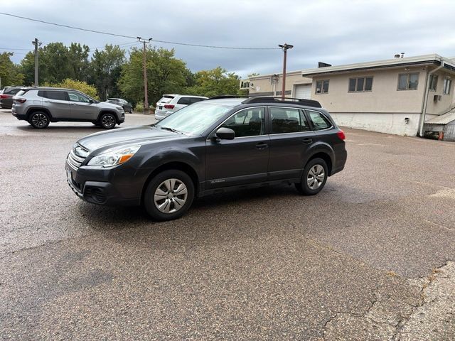 Used 2013 Subaru Outback 2.5i AWD/4WD image 2