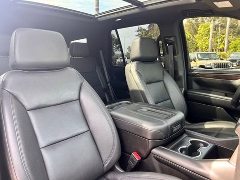 Used 2023 Chevrolet Tahoe Z71 w/ Luxury Package image 17