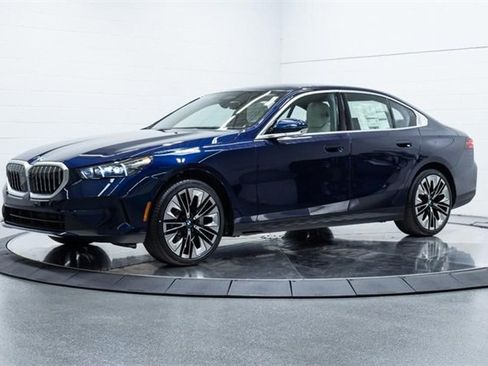 New 2026 BMW 530i xDrive image 8