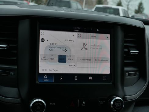 Used 2024 RAM 2500 Tradesman w/ Chrome Appearance Group image 23