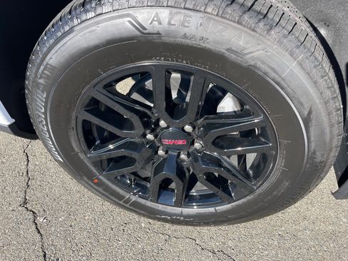 New 2026 GMC Sierra 1500 Elevation image 17