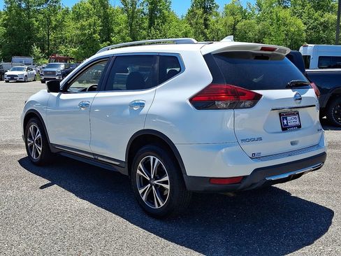 Used 2017 Nissan Rogue SL w/ SL Premium Package AWD/4WD image 8