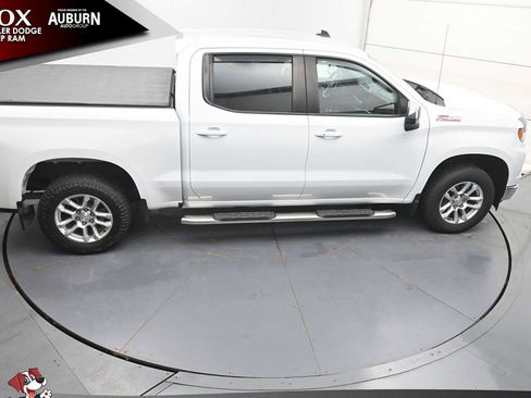 Used 2023 Chevrolet Silverado 1500 LT w/ Z71 Off-Road Package AWD/4WD image 35