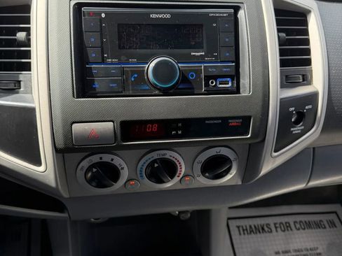 Used 2007 Toyota Tacoma PreRunner image 14