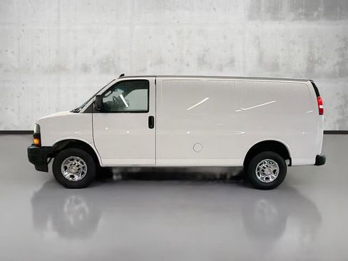 Used 2020 Chevrolet Express 2500 w/ Driver Convenience Package image 8