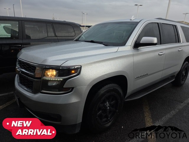 Used 2018 Chevrolet Suburban LT AWD/4WD image 17