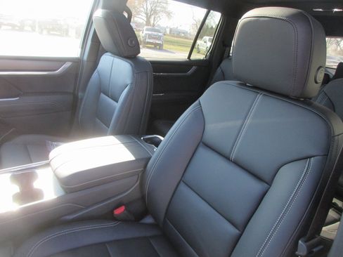 New 2026 GMC Acadia Elevation w/ Super Cruise Package image 13