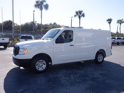 Used 2021 Nissan NV 1500 SV image 2