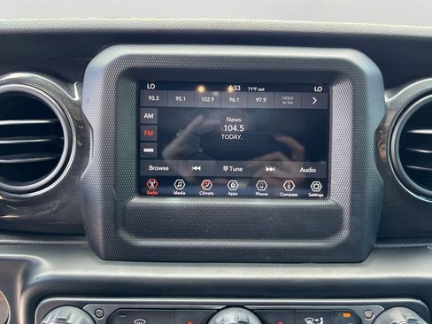 Certified 2020 Jeep Wrangler Unlimited Sport AWD/4WD image 18