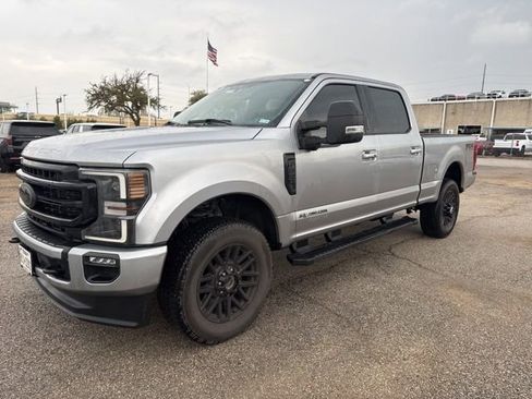 Used 2022 Ford F350 Lariat w/ Black Appearance Package image 2