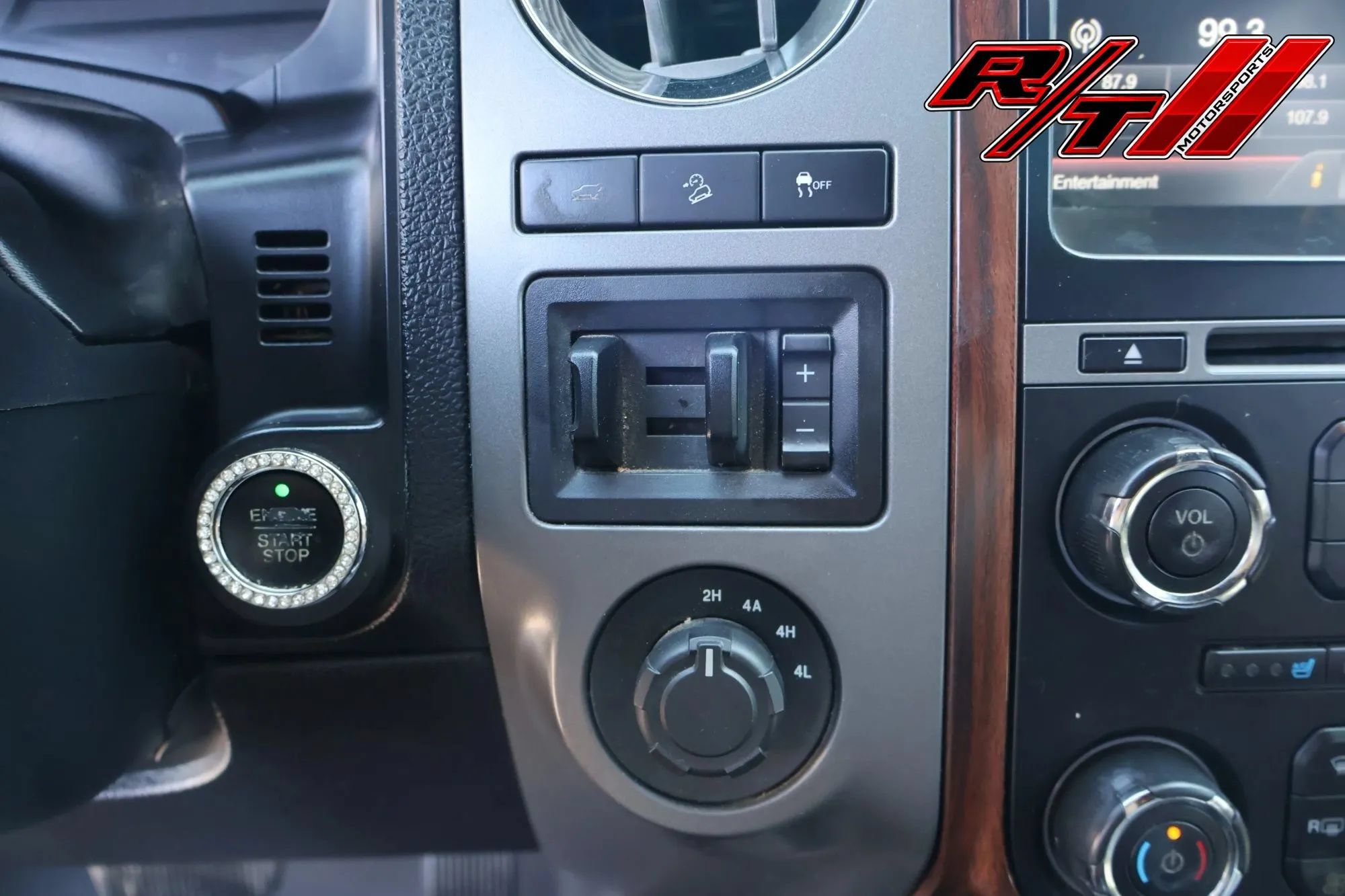 Used 2015 Ford Expedition EL Platinum AWD/4WD image 26