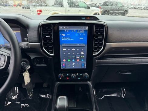 Certified 2024 Ford Ranger XLT AWD/4WD image 2