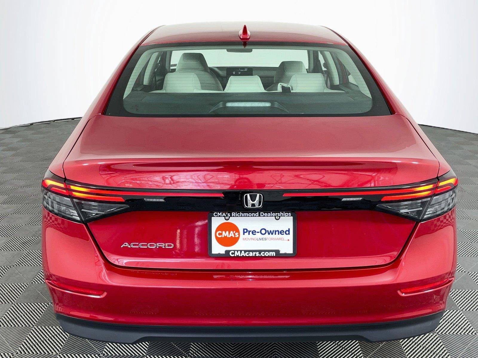 Certified 2025 Honda Accord LX image 9