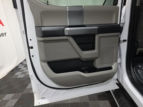 Used 2016 Ford F150 XLT w/ Equipment Group 302A Luxury image 19