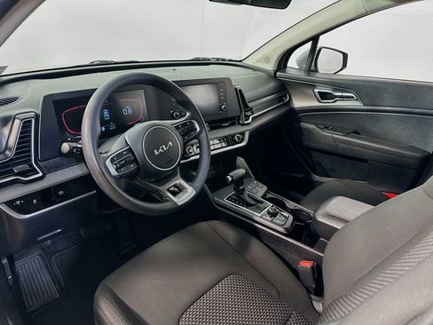 Used 2023 Kia Sportage LX image 13