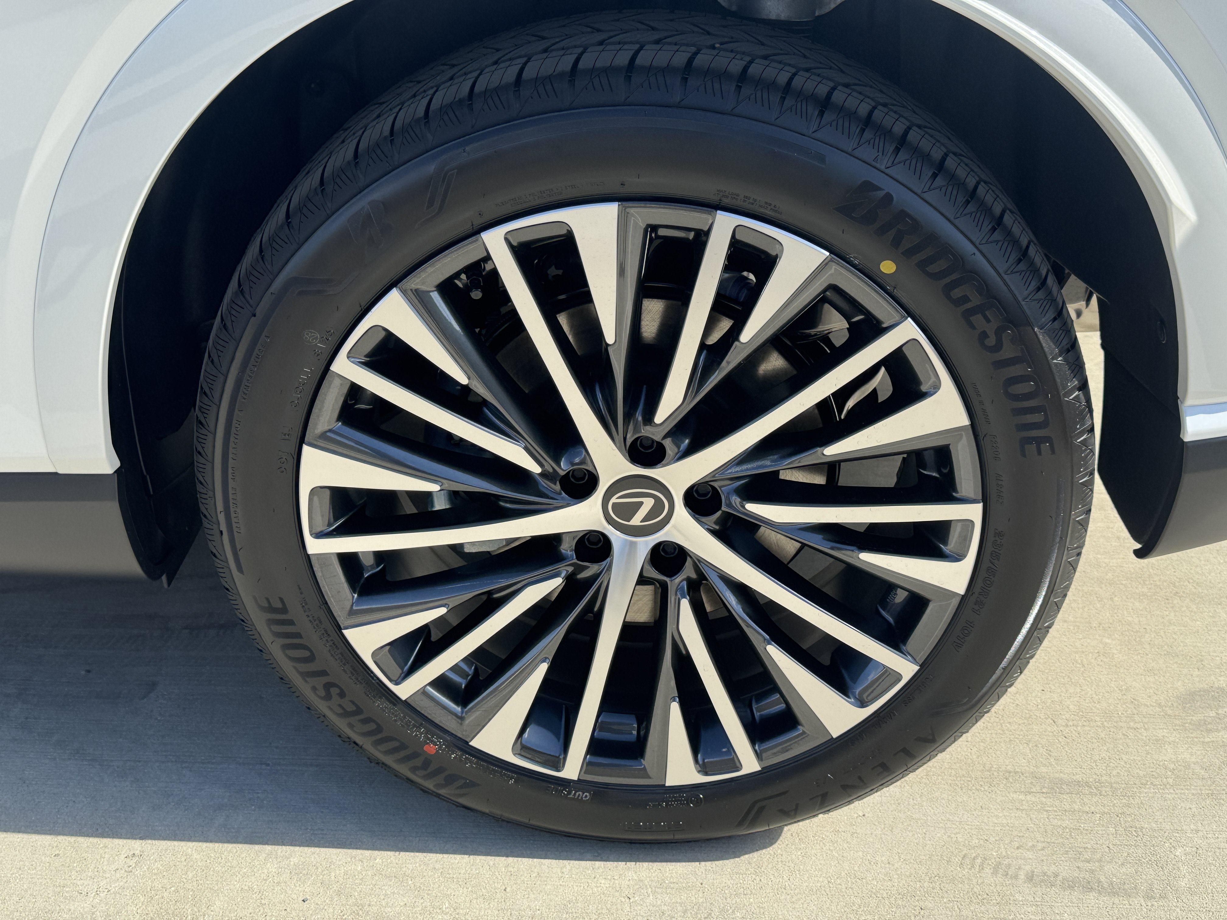 New 2026 Lexus RX 350 FWD image 18