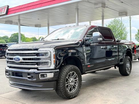 Used 2024 Ford F350 Limited w/ FX4 Off-Road Package AWD/4WD image 6