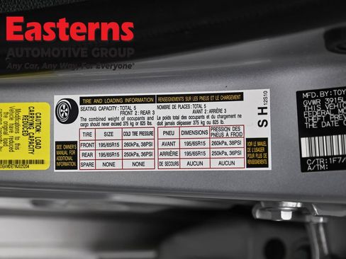 Used 2021 Toyota Corolla LE w/ Carpet Mat Package (TMS) image 35