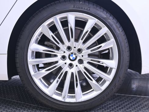 Used 2018 BMW 750i xDrive AWD/4WD image 12