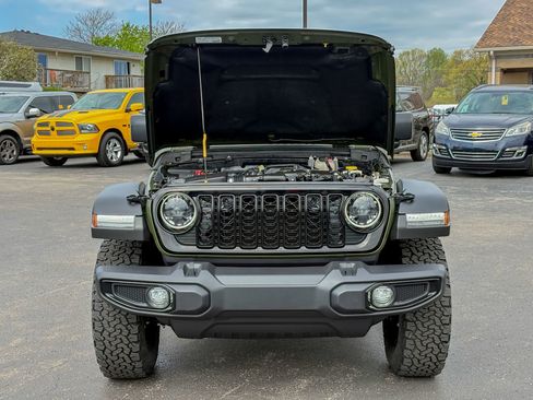 Used 2024 Jeep Wrangler Willys image 34