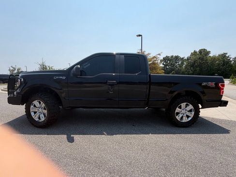 Used 2018 Ford F150 XL w/ Equipment Group 101A Mid AWD/4WD image 11