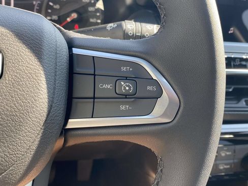 New 2026 Jeep Compass Latitude AWD/4WD image 21