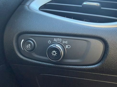 Used 2022 Chevrolet Malibu LT FWD image 29