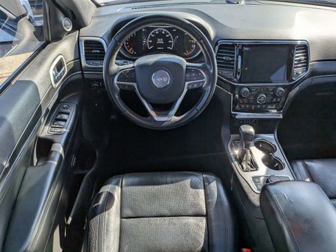 Used 2019 Jeep Grand Cherokee Limited w/ Luxury Group II AWD/4WD image 18