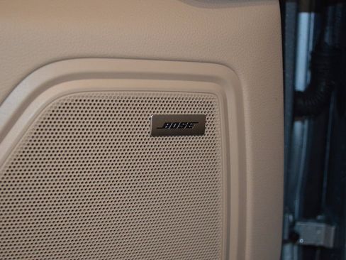 Certified 2025 Porsche Macan image 19