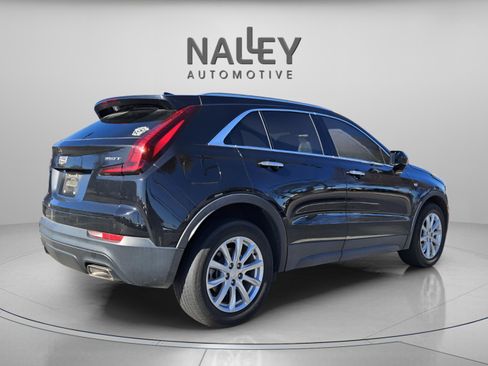 Used 2022 Cadillac XT4 Luxury w/ Driver Awareness Package image 5