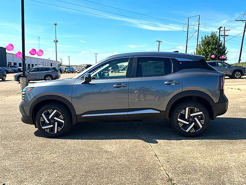 New 2026 Nissan Kicks SV image 5